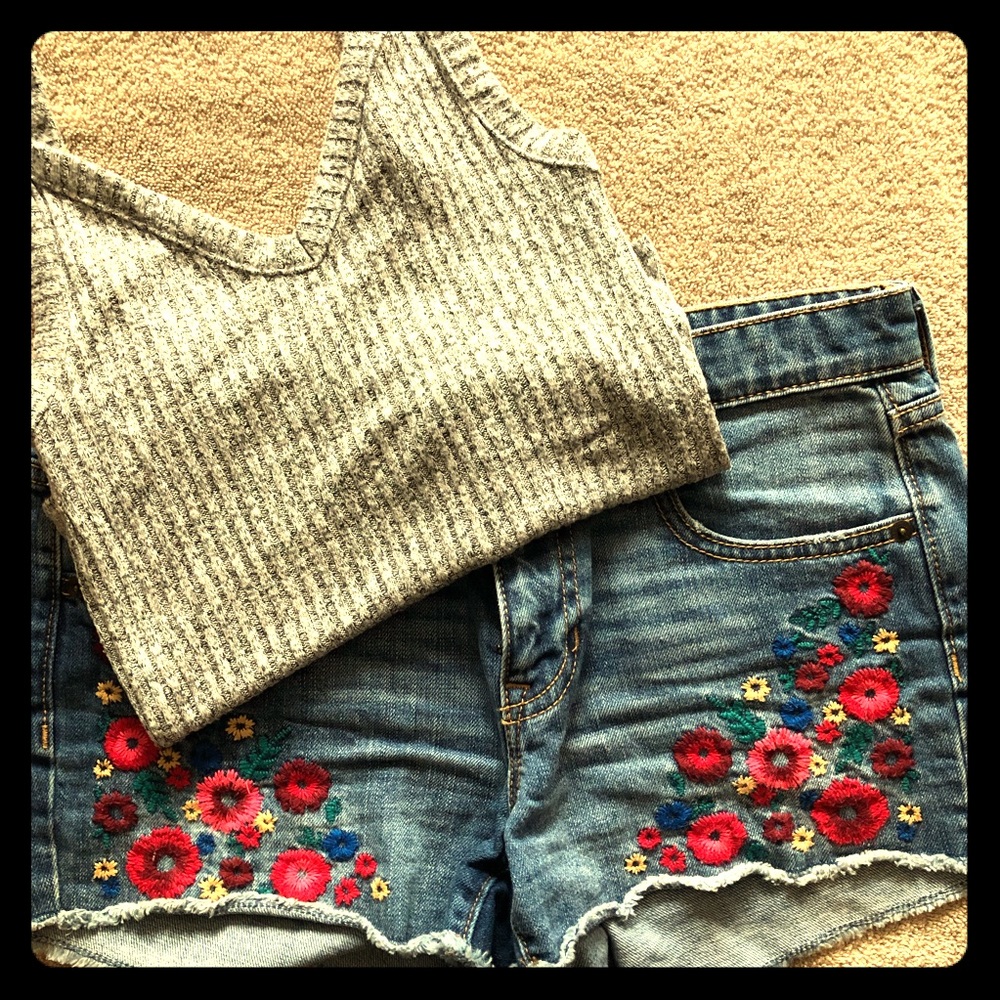 GAP Boyfriend Short Floral 🌺 🌸 💐Size 2